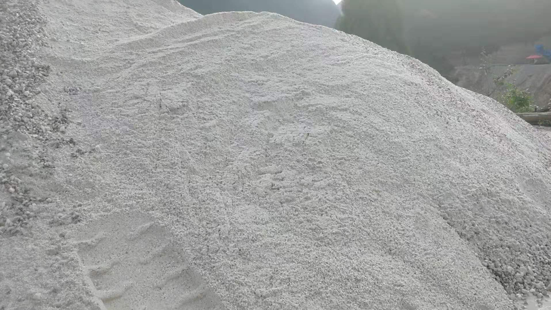 重晶石礦
